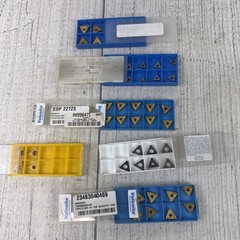 Lot Of 43 Mostly Valenite Carbide Inserts – Various Sizes – See Pics