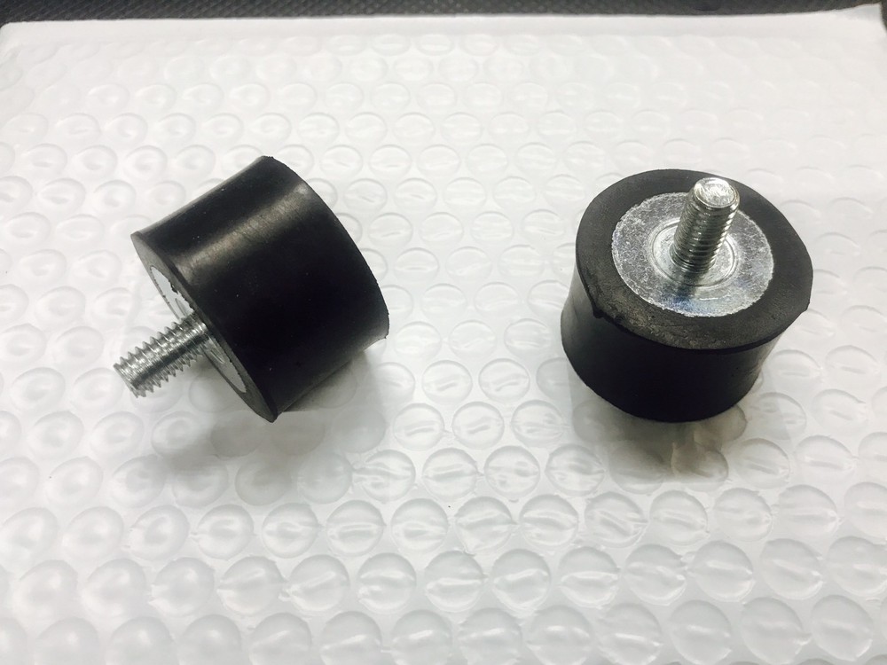GS-0033 DEVILBISS, BRIGGS GENERATOR PRESSURE WASHER VIBRATION ISOLATOR MOUNT 2PK
