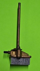 Honeywell LP914A-1060-2 Temperature Sensor- BRAND NEW