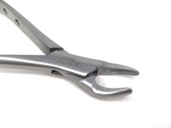 German Dental Upper Universal Tooth Extracting Forceps #150 With Serrated Jaws