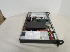 SUPERMICRO SERVER SYS-5019D-4C-FN8TP NO RAM NO HDD READ DISC.