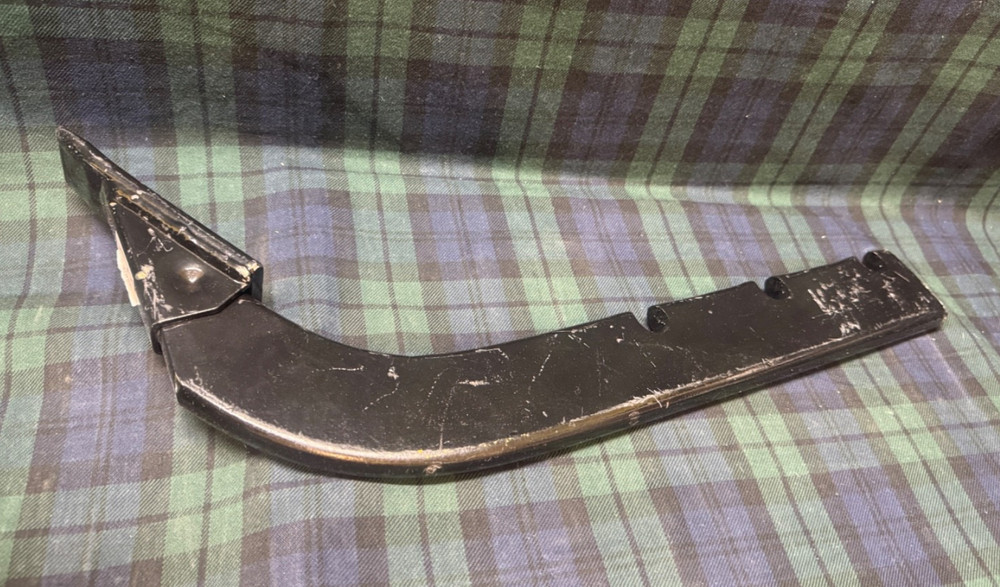 Scarifier Shank Front Notch 402-8287