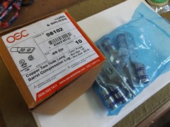 WHOLESALE OEC 98102 COPPER TWO HOLE LUGS BOX OF 10 NEW OLD STOCK