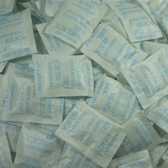Efficient Silica Gel Moisture Absorbers – 100 2g Packets for Food Contact Safety