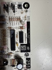 YORK 1162-251 Control Circuit Board 542760 Source 1 251 used