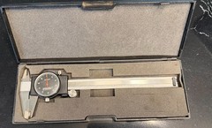 FOWLER 0″ – 6″ RANGE INSIDE / OUTSIDE DIAL CALIPER .001″ GRADUATION