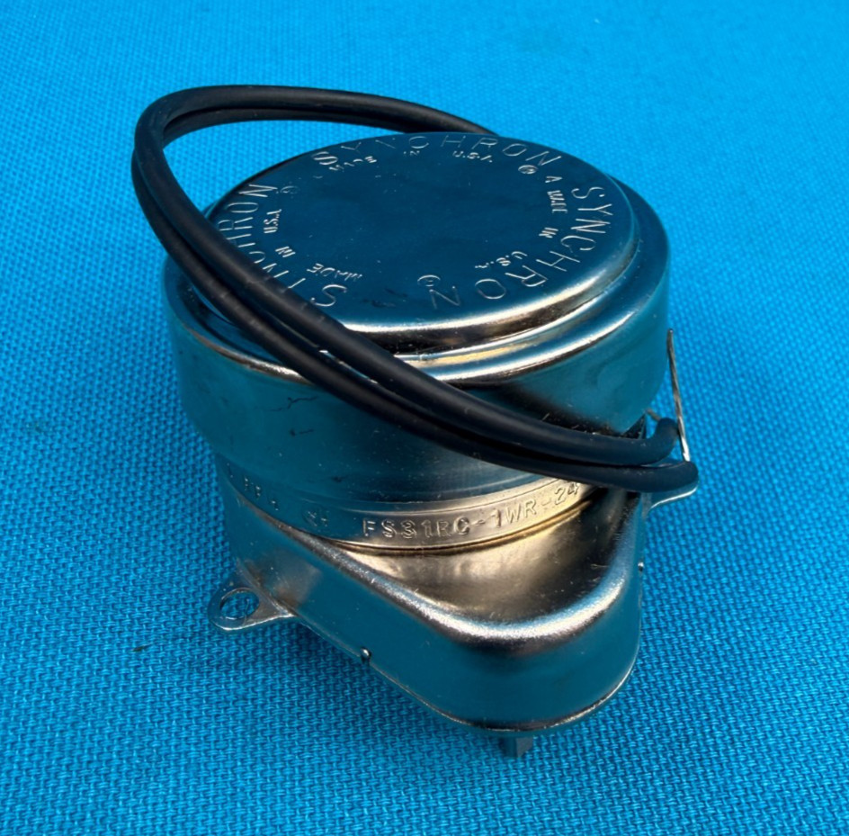 Synchron 9210-300 3W 60Hz 110V AC Synchronous Motor 7/8IPH 60Hz – 1-RPH