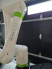 FANUC CRX10iA ROBOT R30iB MINI+ WITH ALL OPTIONS UNLOCKED / LOW HOURS (CRX10iA)
