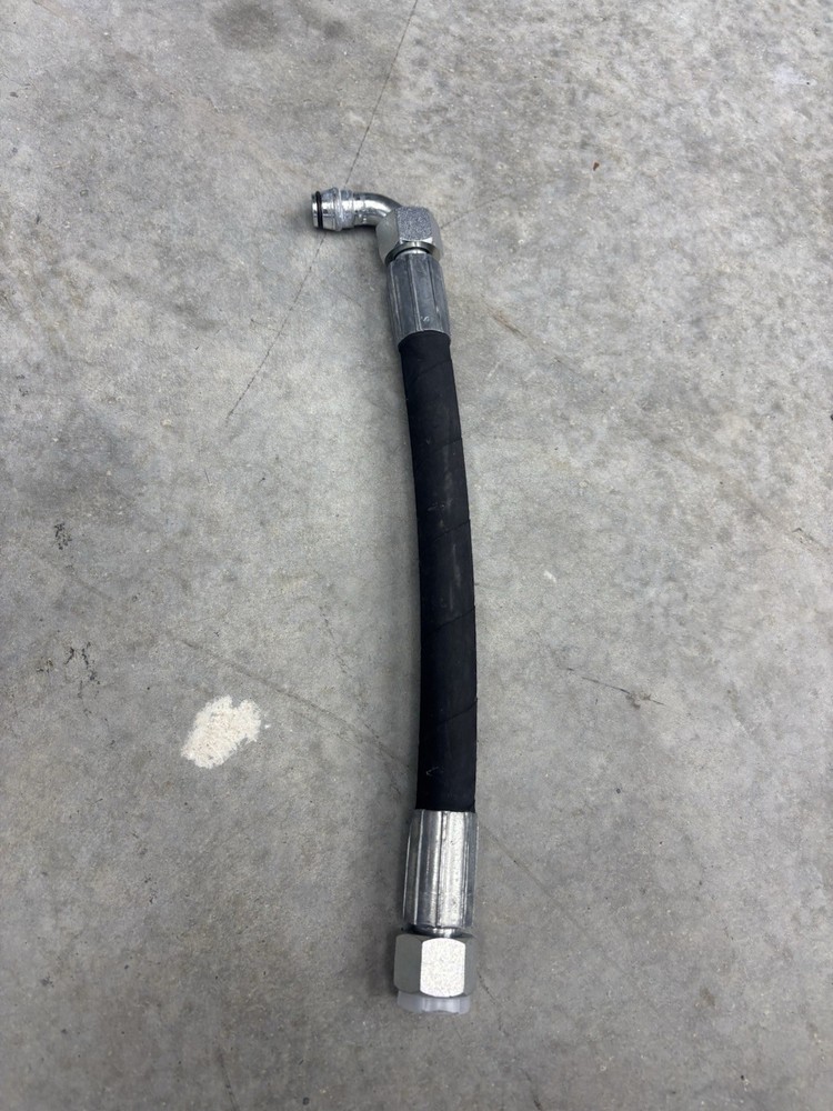Chinese Excavator Hydraulic Hose, M22x1.5 Straight, M22 90 Degree 12” Long 5/8”