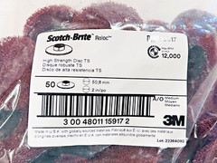 (50) 3M Scotch-Brite Roloc TS Quick Change High Strength Disc 2″ Medium Grit