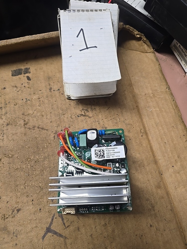 Goodman Amana PCBEP105 PTAC Variable Speed Motor Control Board KNSAH064002