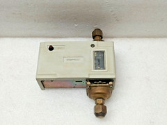 SAGINOMIYA BT-45 PRESSURE SWITCH 60852 RANGE 1-3.5 kg/cm2