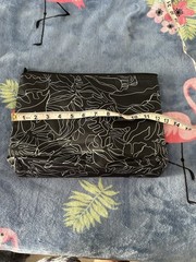 Thirty One insulated Zipper pouch In Linework Leaves Black Color Pattern NIB