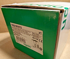 Schneider Electric TM221ME16TG Modicon M221 Logic Controller, 16 IO, Transistor
