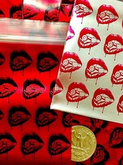 BaggiesSince1987 – 3″ X 3″ Zip Seal DESIGN BAGS 3030 METALLIC PRINT, 👀Details🔽