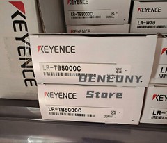 Keyence LR-TB5000C Laser Sensor Detection