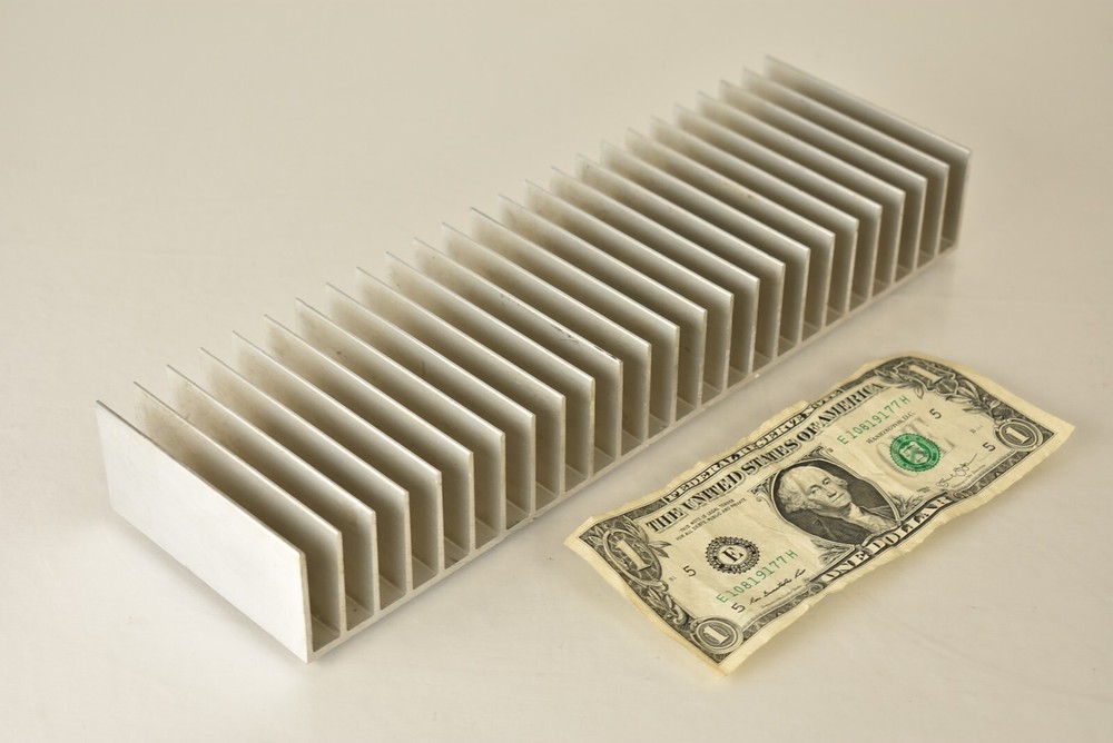 290mm x 90mm x 40mm Large Aluminum Heat Sink Radiator Power Amplifier