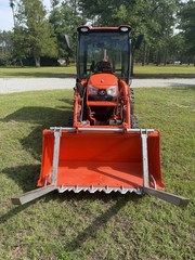 Kubota LX2610HSDC Factory Cab Tractor – Fully Loaded TLB Package (400 Hrs)