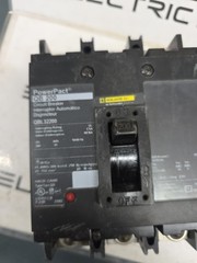 SQUARE D QBL32200 200A 3 POLE 240V QB 200 POWERPACT CIRCUIT BREAKER 3P 200 Amp