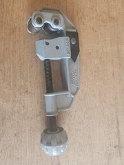 Superior St-1500 Tubing Pipe Cutter Cutting Plumbers Tool USA 1/4″ To 1-5/8″