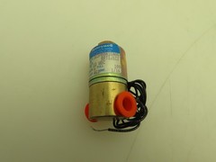 Honeywell Skinner 3139BBN1GN00 Solenoid Valve 3-Way NO 12VDC 100 PSI 1/8″ NPT