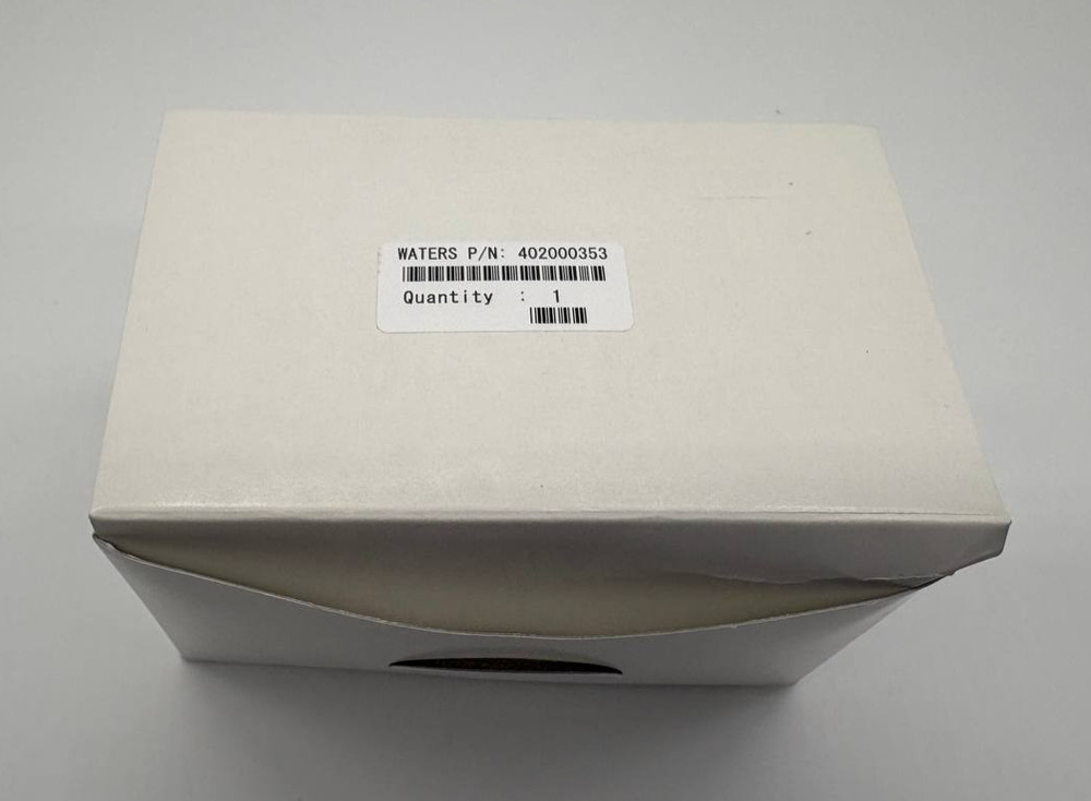 Waters Deuterium Lamp Assembly 402000353 — OPENED
