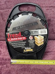 Freud 8 inch Stacked Dada Set and Dado Chipper 5/8 inch Arbor Never Used