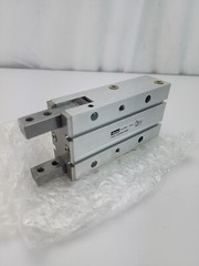 Parker P5GL-025MSG180B Pneumatic Gripper NEW