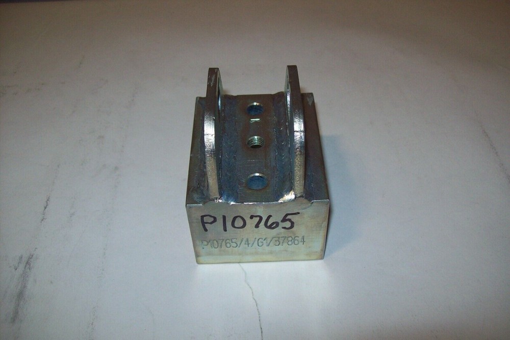 NIFTY LIFT KEEPER BLOCK PART # P10765