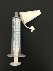 (12 Pack) – 10 ml Oral Syringes Slip Tip w/ Bottle Adapter NIB Made in Denmark