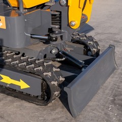 1.4Ton Mini Hydraulic Excavator With Swing Boom B&S EPA Engine Mini Digger