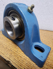 🤠 NEW SKF 1-1/2″ STANDARD DUTY PILLOW BLOCK BALL BEARING 2-BOLT YAR-209-108