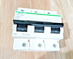 1PC A9N18365 SCHNEIDER CIRCUIT BREAKER Acti9 C120N 3P – 80A – C curve NEW