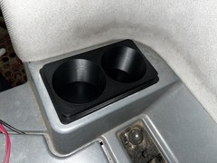 Case IH 21xx/23xx/25xx Combine Double Cupholder