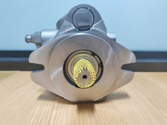 1PCS NEW Parker PAVC65R4213 Axial Piston Pump PAVC65R4213 PLC