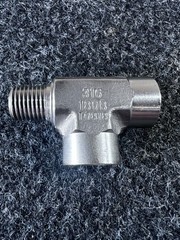 Parker Stainless Steel 316 Pipe Fitting, Street Tee, 1/4″ FNPT x 1/4″ MNPT