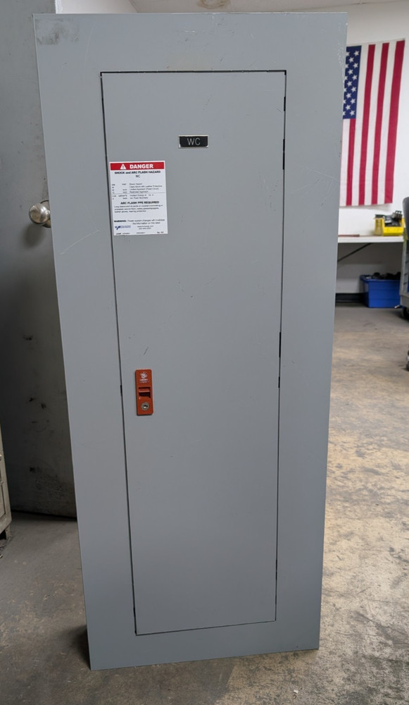 🤪 GE GENERAL ELECTRIC 225 AMP MAIN LUG PANELBOARD 240 VAC 3Ø 3W 42 CIRCUIT AB49