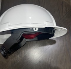 Milwaukee ‎Bolt Type 1 class c Front Brim Vented Hard Hat W/ 4 Point Ratcheting