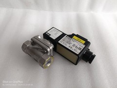 NEW Parker 221S15F-495905B8 Solenoid Valve 240V 60Hz 10 Bark FKM 15mm PF 1/2″