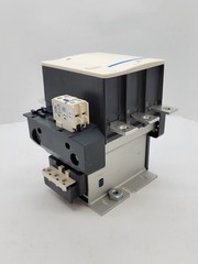 Telemecanique LC1F265 Contactor w Aux 285A 3P 3PH 600V 200HP 120/127V Coil