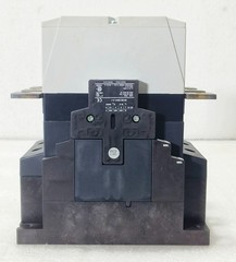 NEW🆕EATON DILM300A-S/22 CONTACTOR 160KW 400V AC-3 110-120V 50/60HZ XTCS300L22A