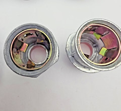 Arlington SNAP2IT 3/8″ MC Cable Conduit Connector Insulated Zinc Lot of 20 New