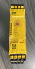 Pilz PNOZ s4 C 24VDC 3n/o 1n/c 24 VDC Mushroom Safety Relay No. 751104 – USA