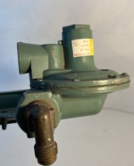 Fisher Controls 810L Listed LP-GAS Regulator R352 Vintage