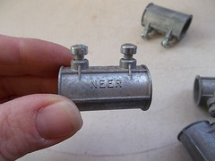 NEER TC-511 Lot of 20 Set Screw Couplings *FREE SHIPPING*