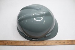 MSA V-Gard Full Brim Trican Hard Hat Fas-Trac Suspension Gray 495736