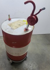 Exxon NUTO H46 ISO 55 Gallon Hydraulic Oil Drum VG 46 Drum Dolly, Pump, Level