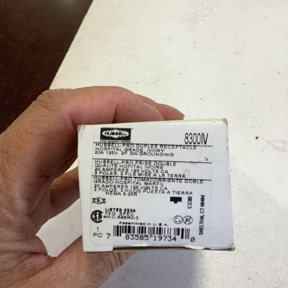 Hubbell 8300IV, 125 VAC, 20 A,NEMA 5-20R, Ivory, Duplex Receptacle, 1 pc