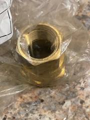 Dixon Brass 5021208c 3/4in Female GHT Swivel x 1/2in Female NPTF, Brass