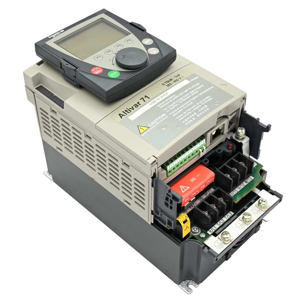 Schneider Telemecanique ATV71H075N4 Altivar 71 VFD 0.75KW 1HP 380/480V~